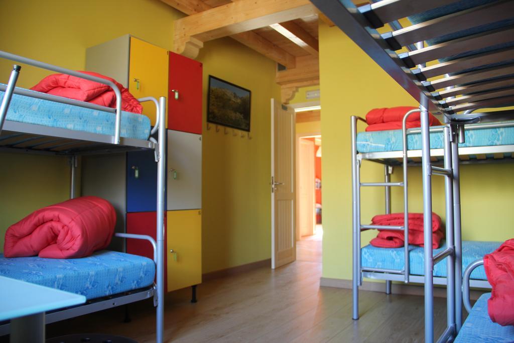 Hostel Curavacas Triollo 部屋 写真